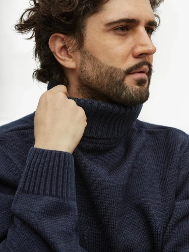 Свитер мужской с горлом теплый шерстяной