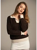 Свитер вязаный с отложным воротником